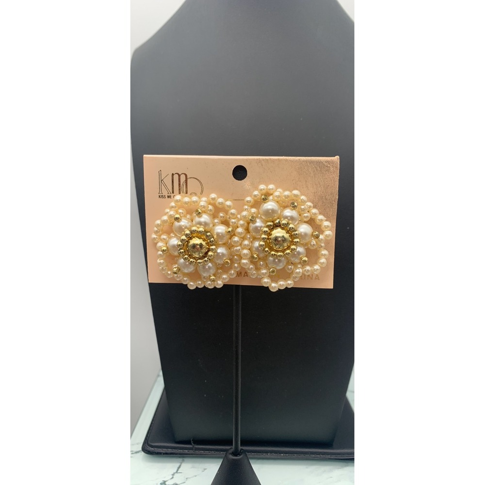 Vintage New Old Stock KMQ Faux Pearl And Gold Tone Cluster Flower Clip On Earrin